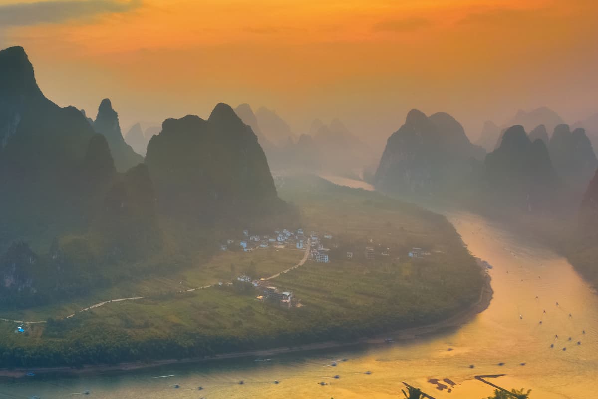 Guilin Li River Cruise Private Day Tour to Yangshuo 3