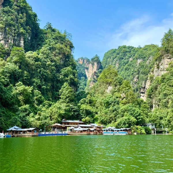 Zhangjiajie Yellow Dragon Cave Baofeng Lake Private Day Tour 4