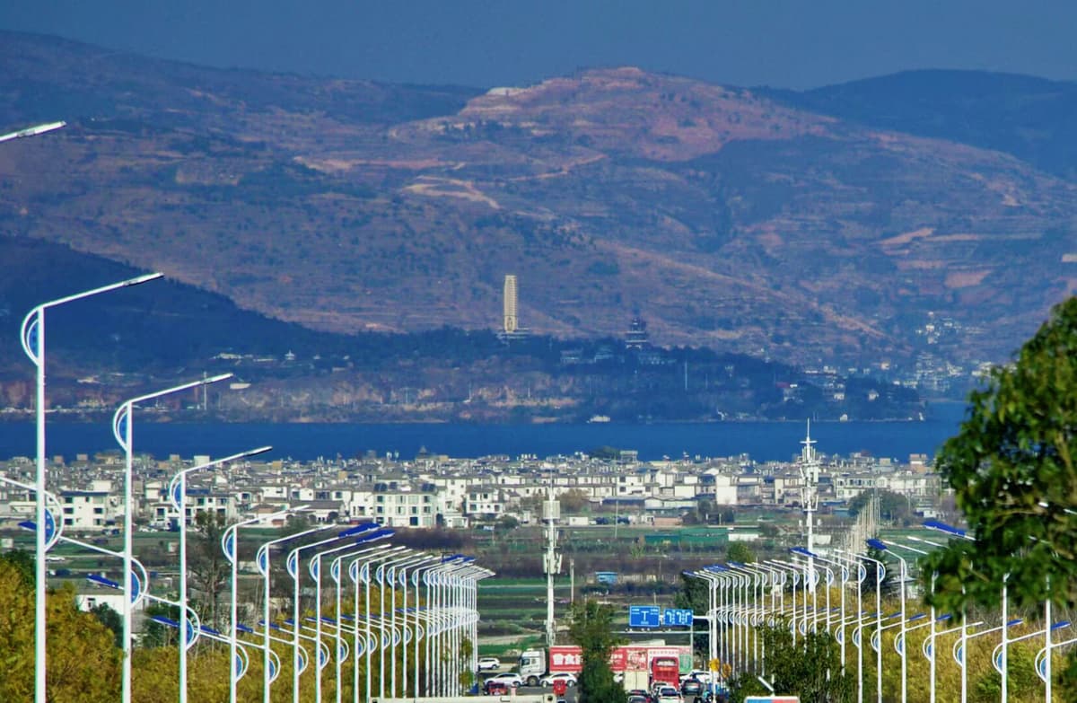 Dali 2-Day Private Tour Erhai Lake and Cangshan Mountain 4