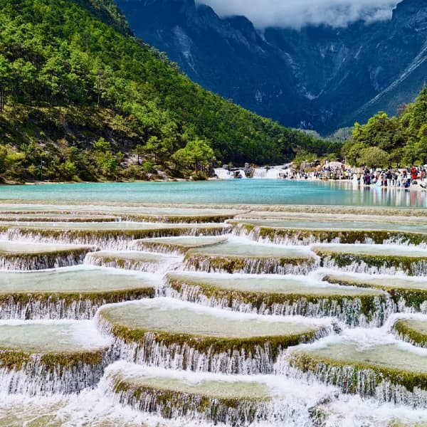 Lijiang Snow Mountain Tiger Leaping Gorge 2-Day Private Tour 4