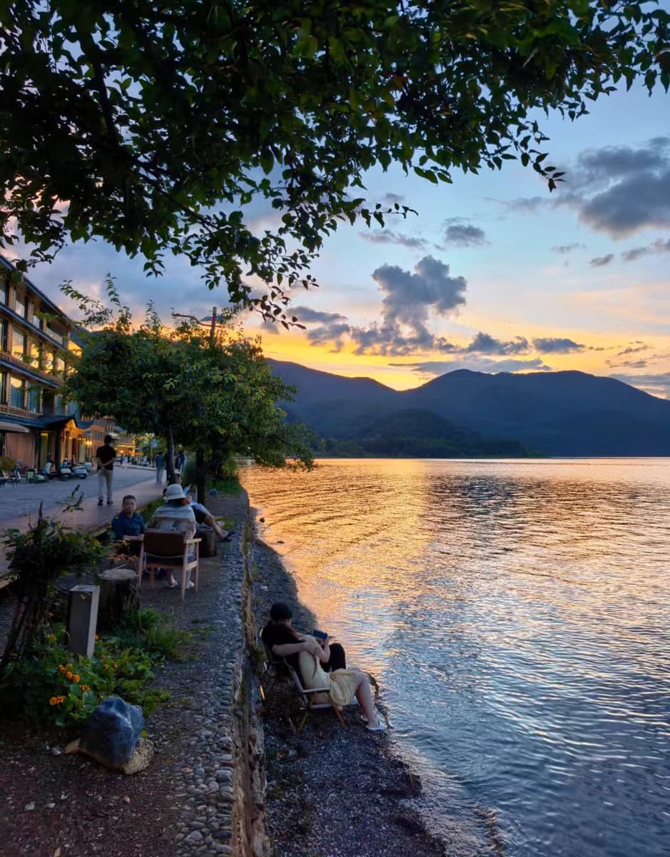 Lijiang to Lugu Lake 2-Day Private Tour 4