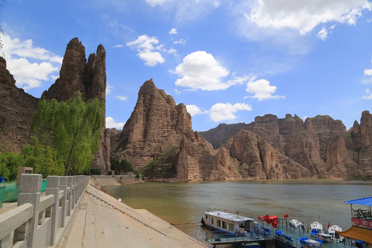 Lanzhou Bingling Temple Grottoes Private Day Tour 5