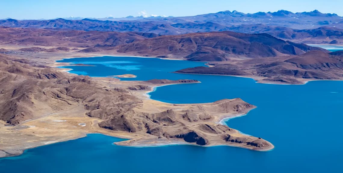 Yamdrok Lake