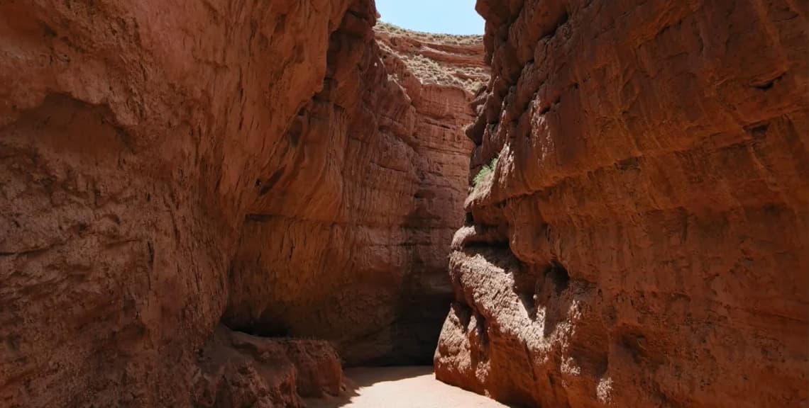 Zhangye Pingshan Lake Grand Canyon