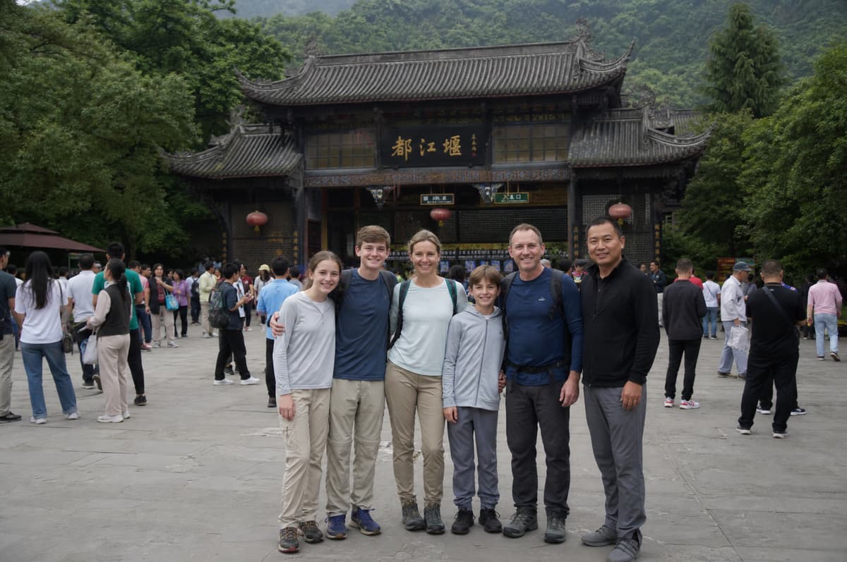 Chengdu 3-Day Private Tour Panda Base Dujiangyan Qingcheng