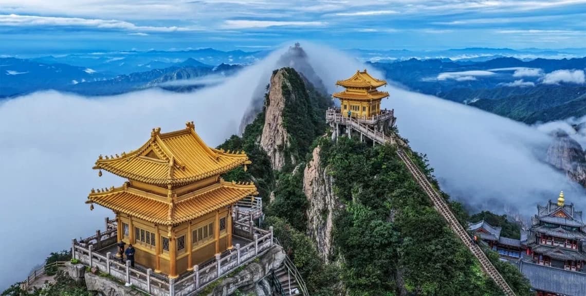 Laojun Mountain Scenic Area