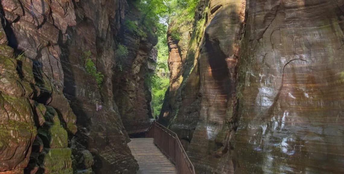Longtan Valley Scenic Area