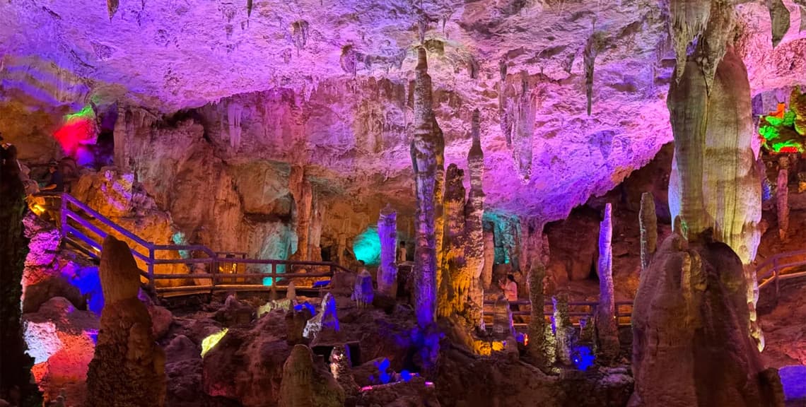 Yiliang Jiuxiang Scenic Area