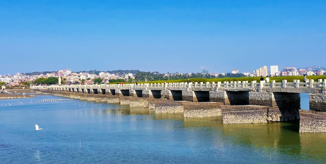 Luoyang Bridge