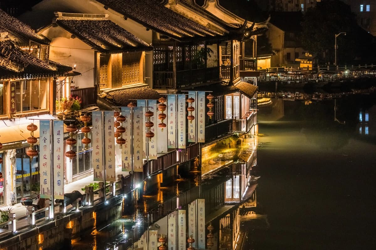 Shanghai Zhujiajiao Water Town Private Day Tour with Driver 4