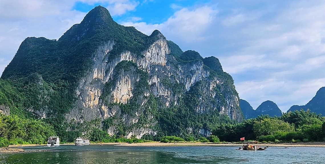 Guilin Li River Private Car Day Tour with Driver 3