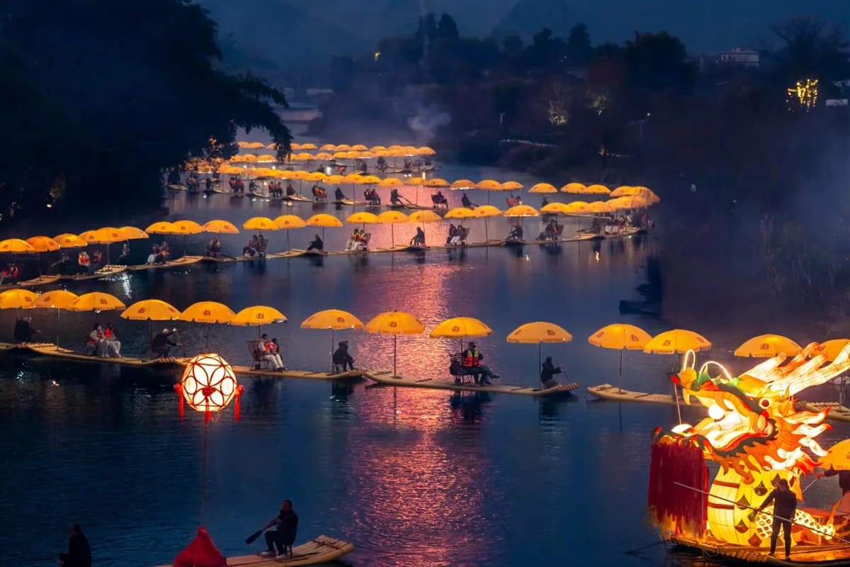 Yangshuo Yulong River Private Car Day Tour with Driver