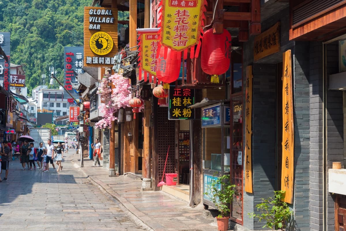 Yangshuo Yulong River Private Car Day Tour with Driver 3