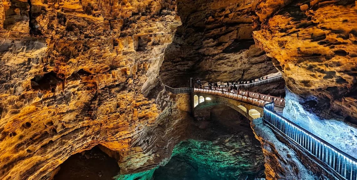 Zhangjiajie Huanglong Cave Private Car Day Tour with Driver