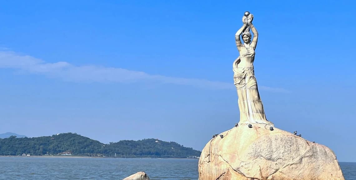 Zhuhai Lovers Avenue Day Trip Private Car with Driver 3
