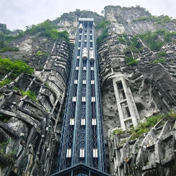 Chongqing Wulong Karst Private Car Day Tour with Driver 4