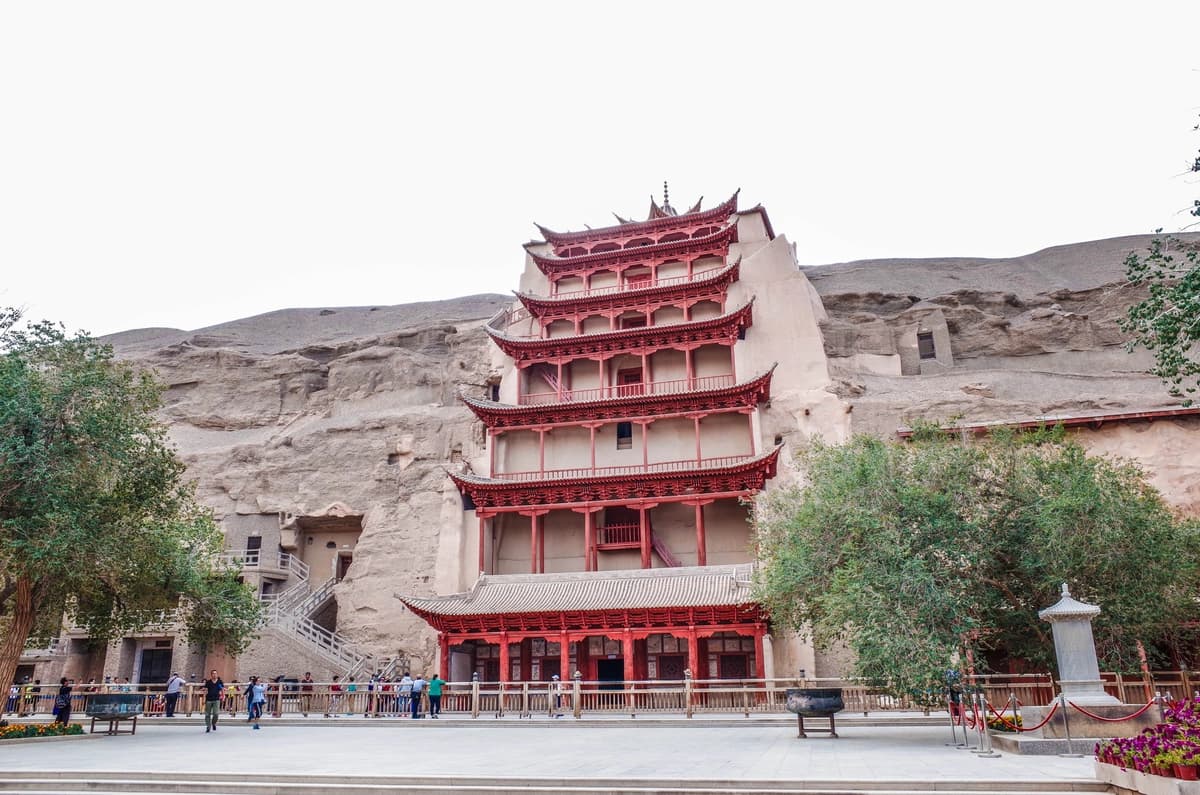 Dunhuang Mogao Caves Private Car Day Tour with Driver 4