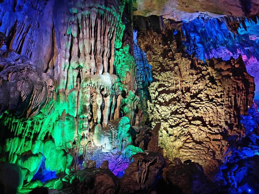 Guilin Yangshuo 4-Day Private Car with Driver 4