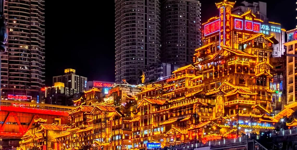 Chongqing Mountain City 2-Day Private Car with Driver 4