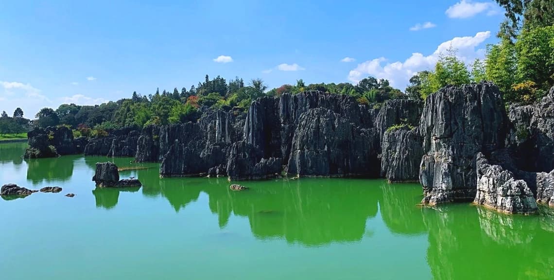 Kunming City, Stone Forest and Jiuxiang Private 2-Day Car Tour 4