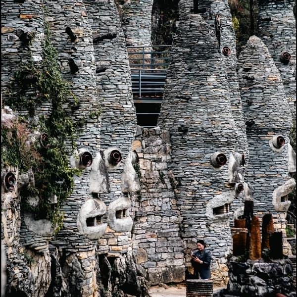 Guizhou Huangguoshu Waterfall and Ancient Town Private 2-Day Car Tour 5
